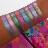 The "Viral Magical Guardian Glitter palette " features Eight super sparkly and dazzling duochrome shades that color shift into two colors. This Glitter palette is in pink packaging and features an orange duochrome eyeshadow, a pink and purple duo chrome eyeshadow, a blue duochrome eyeshadow, a green duochrome eyeshadow, a purple duochrome eyeshadow, a white duochrome eyeshadow. This Glitter duochrome eyeshadow palette is the best glitter palette on the market. Glitter palette, Glitter eyeshadow